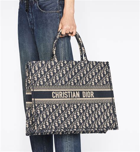 dior tas book tote bag|dior book tote 2022.